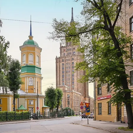 5 Bedroom Appartement Riga