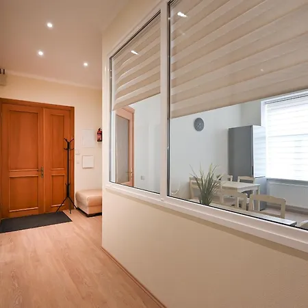 5 Bedroom Apartmán *