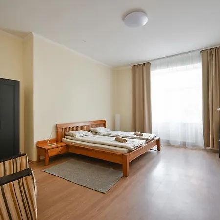 5 Bedroom Апартаменты Рига