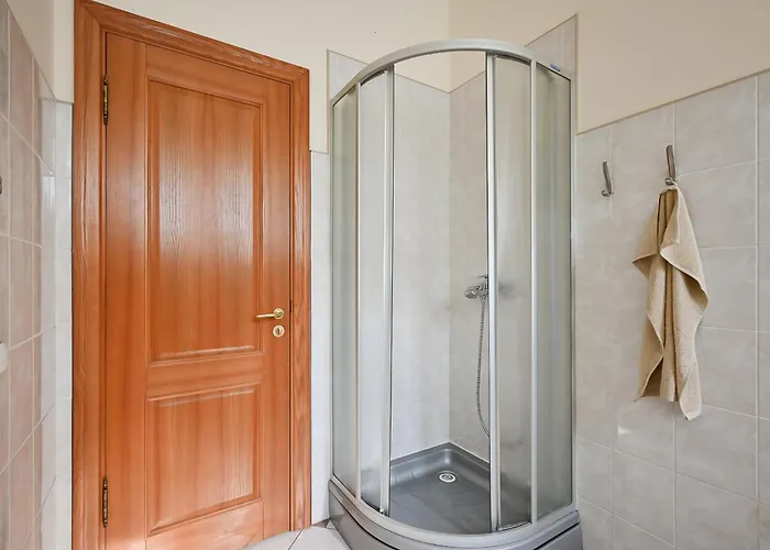 Appartement 5 Bedroom *